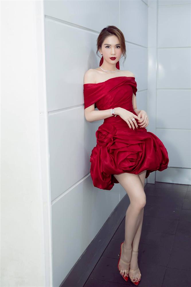 Ngọc Trinh lộ làn da có dấu hiệu lão hóa khác ảnh photoshop-2