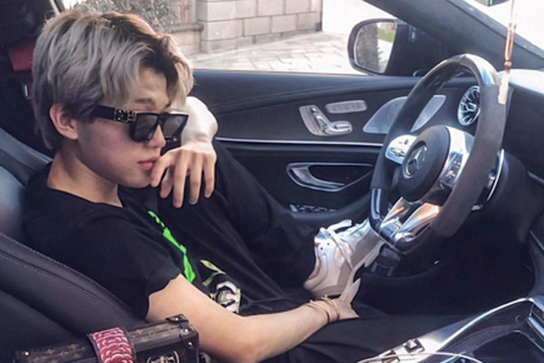 Nam sinh từng gây bão sau khi lên chương trình truyền hình kiếm cho mẹ 1.000 cô dâu bất ngờ gây sốt trở lại vì độ bảnh trai-3