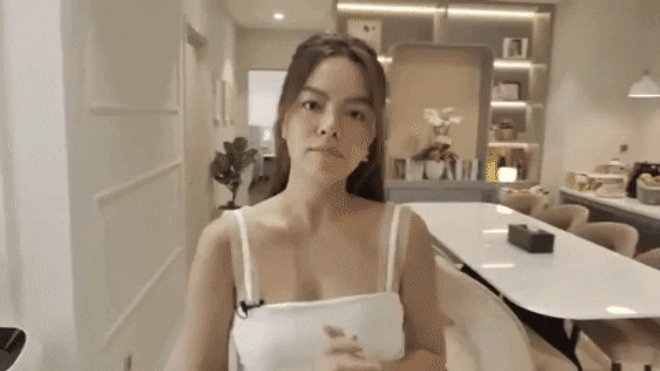 Căn hộ cao cấp màu trắng trang nhã của Phạm Quỳnh Anh: Nhiều đồ nội thất thông minh, phòng để đồ hiệu khiêm tốn-1