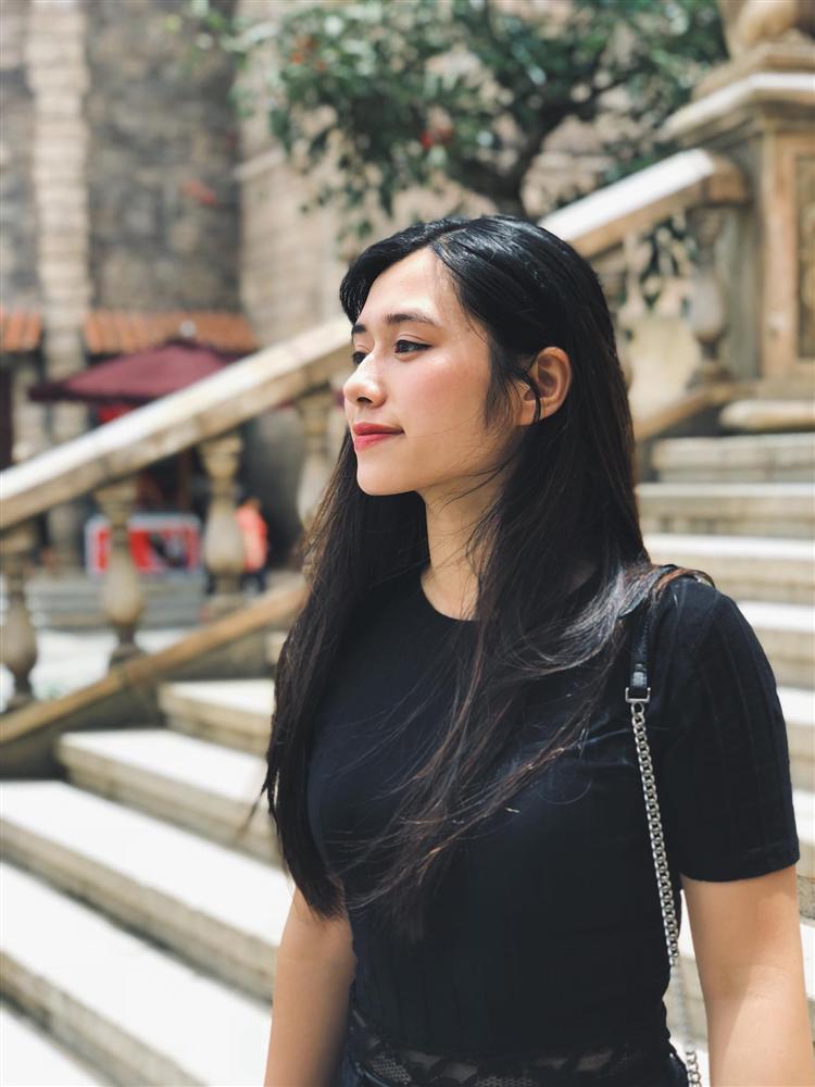 Nữ sinh đi xem Táo quân nổi tiếng 2 năm trước: Nhan sắc hiện tại vẫn gây bão nhưng thành tích học tập mới đáng nể-3