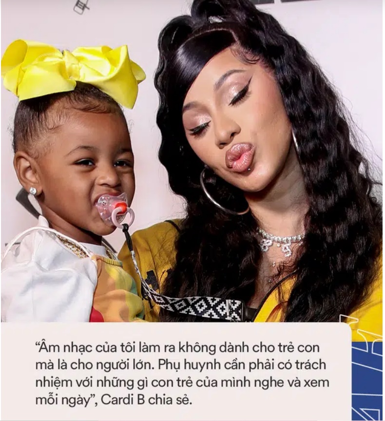 Nữ ca sĩ người Mỹ đang hát ca khúc có nội dung về tình dục thì con gái 2 tuổi lại gần, phản ứng sau đó khiến cô được khen biết dạy con-2