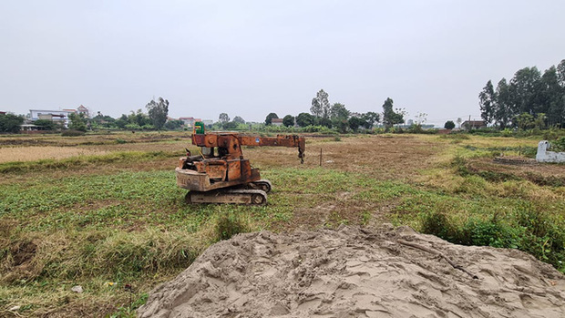 Vụ máy ép cọc đè thương vong 4 cháu nhỏ ở Bắc Ninh: Con tôi chưa kịp ăn gì đã chết oan uổng-1