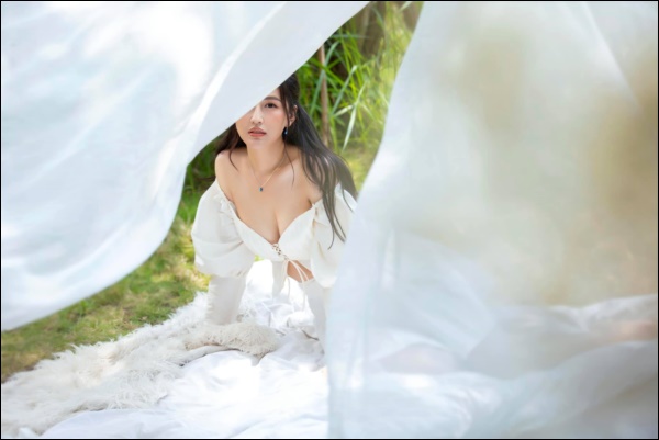 Mỹ nhân Việt ăn mặc nhức mắt năm 2020: Mai Phương Thúy chăm o ép vòng 1 đẫy đà - Độ nóng bỏng chết người không ai địch nổi Ngọc Trinh-22