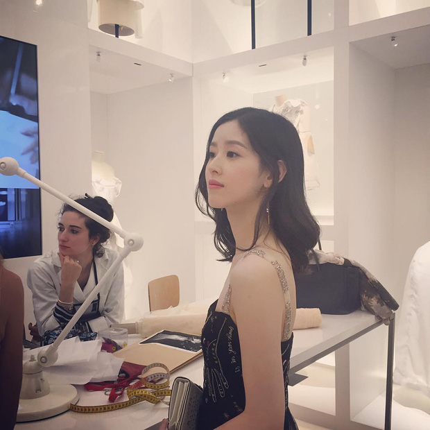 Hotgirl trà sữa và cuộc hôn nhân với tỷ phú hơn 19 tuổi: Cưới được 6 tháng đã sinh con, êm ấm vài năm rồi đối mặt với hàng loạt bão táp vì chồng!-14