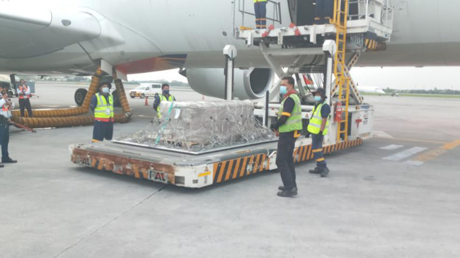 Chuyến bay cuối cùng của Á hậu Philippines: Thi hài nằm trong quan tài lạnh lẽo được đưa về quê nhà, tang lễ riêng tư đẫm nước mắt-3