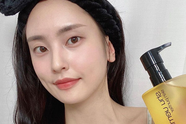 Vỗ toner trực tiếp lên da lãng phí mà tốn công vô ích, đây mới là cách dùng biến da căng khô nứt nẻ thành căng mịn chỉ sau 1 tuần-7