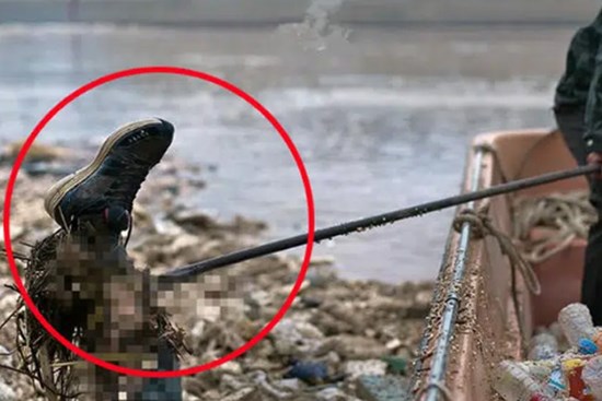 Những điều cấm kỵ của nghề vớt xác trên sông Hoàng Hà: Không cố vớt một xác quá 3 lần, tuyệt đối không trục xác nổi thẳng đứng