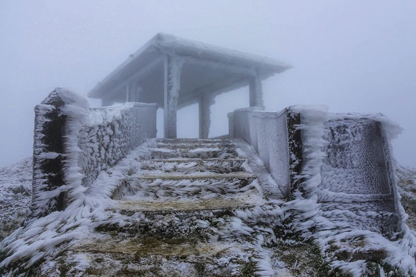 Mẫu Sơn -1,4 độ C, miền Bắc chìm trong rét hại-1