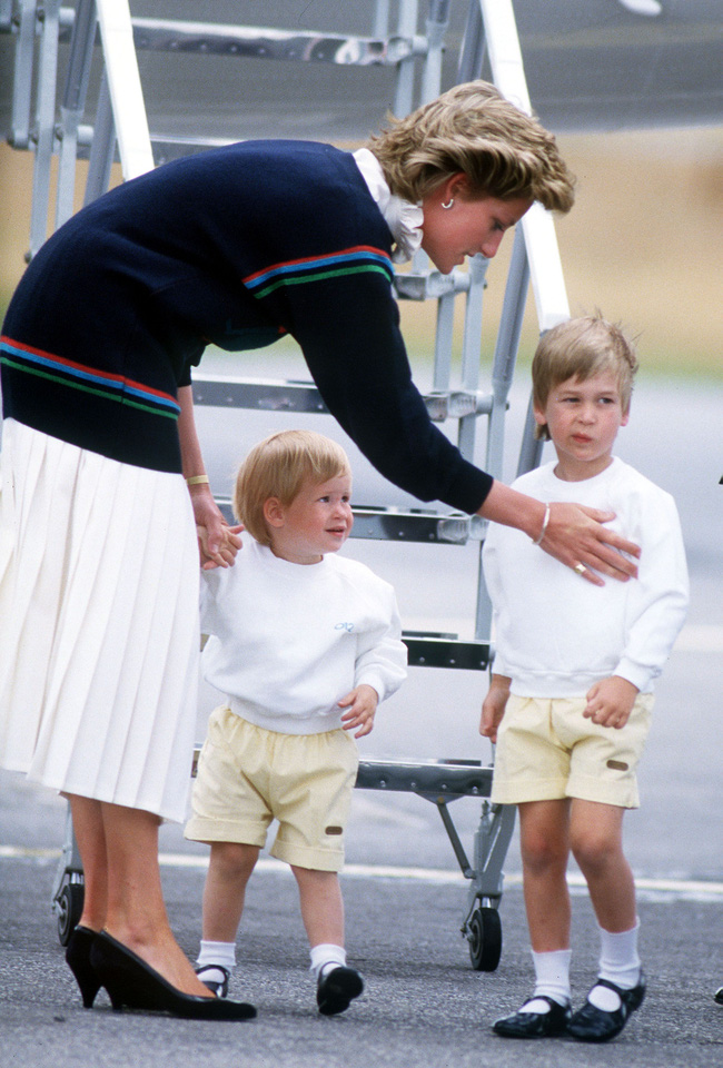 Công nương Diana – bà mẹ hiện đại dám phá vỡ nhiều quy tắc của Hoàng gia Anh, có rất nhiều điểm đáng để bạn học hỏi-3