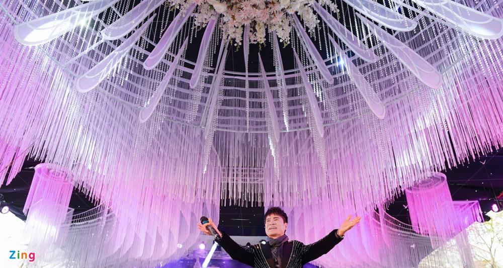 Con gái Bùi Tiến Dũng khóc nhè trong lễ cưới bố mẹ-8