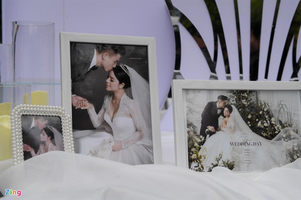 Con gái Bùi Tiến Dũng khóc nhè trong lễ cưới bố mẹ-9