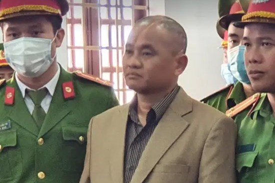 Tử hình nguyên bí thư xã giết em họ, đốt xác phi tang ở Đắk Nông