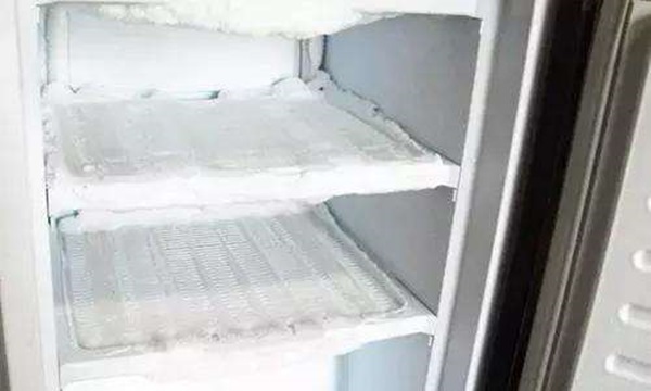 Mẹo giúp lỗ thoát nước của tủ lạnh sử dụng tốt, không bị đóng băng-4