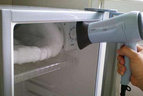 Mẹo giúp lỗ thoát nước của tủ lạnh sử dụng tốt, không bị đóng băng-5