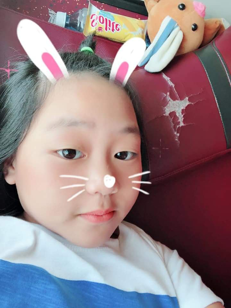 Nước mắt người mẹ trẻ tìm con gái bị mất tích 1 tháng qua: Trước đó 2 ngày, con nói buồn vì bạn bè cô lập-3