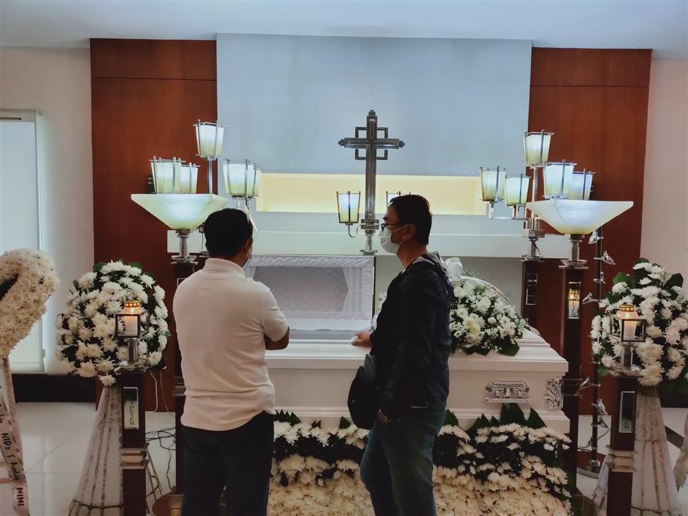 Tang lễ của Á hậu Philippines diễn ra trầm lắng tại quê nhà, rò rỉ hình ảnh bồn tắm được cho là nơi nạn nhân tử vong-4