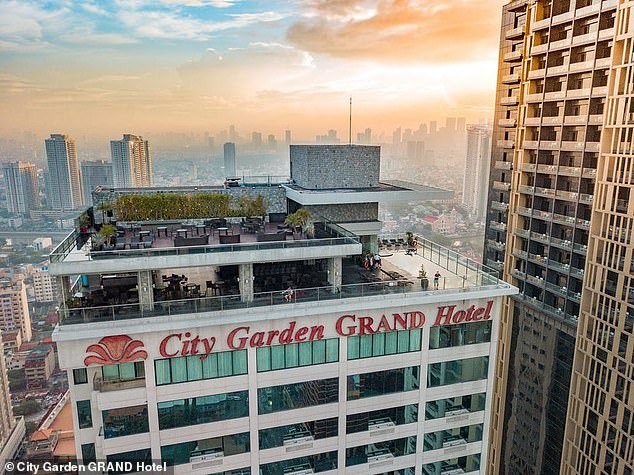 Tang lễ của Á hậu Philippines diễn ra trầm lắng tại quê nhà, rò rỉ hình ảnh bồn tắm được cho là nơi nạn nhân tử vong-7