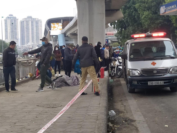 Hà Nội: Phát hiện thi thể nổi trên sông Tô Lịch rạng sáng giữa tiết trời rét buốt-2