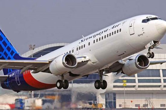 NÓNG: Máy bay Boeing 737 mất liên lạc sau khi cất cánh rời Jakarta được 4 phút