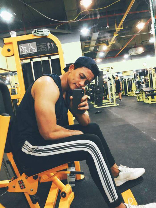 Bỏng mắt chiêm ngưỡng body dàn tình trẻ tin đồn của mỹ nhân Vbiz: Lâm Bảo Châu, Huy Trần thích khoe 6 múi, Mai Tài Phến kín đáo nhưng vẫn cực hot-14