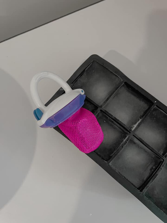 Không hổ danh mẹ đảm, Lan Khuê có mẹo cực dễ giúp con giảm đau tức thì dù đang quấy khóc vì mọc liền 4 chiếc răng-2