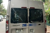 Hà Nội: Hoang mang hàng loạt ô tô đưa đón học sinh bị đập phá