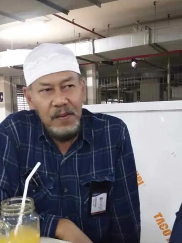 Vụ máy bay rơi ở Indonesia: Tìm thấy nhiều phần thi thể nghi là nạn nhân, gia đình thân nhân hy vọng ít nhất tìm được xác người thân-4