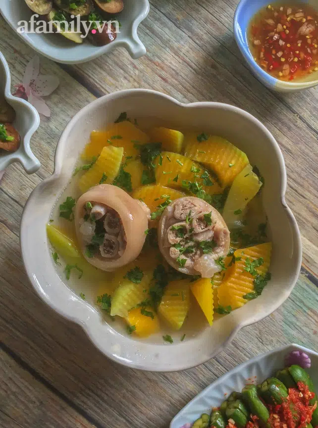 Mâm cơm 8 món ngon đẹp mà nấu không khó để các mẹ đổi món cho cả nhà dịp cuối tuần-8