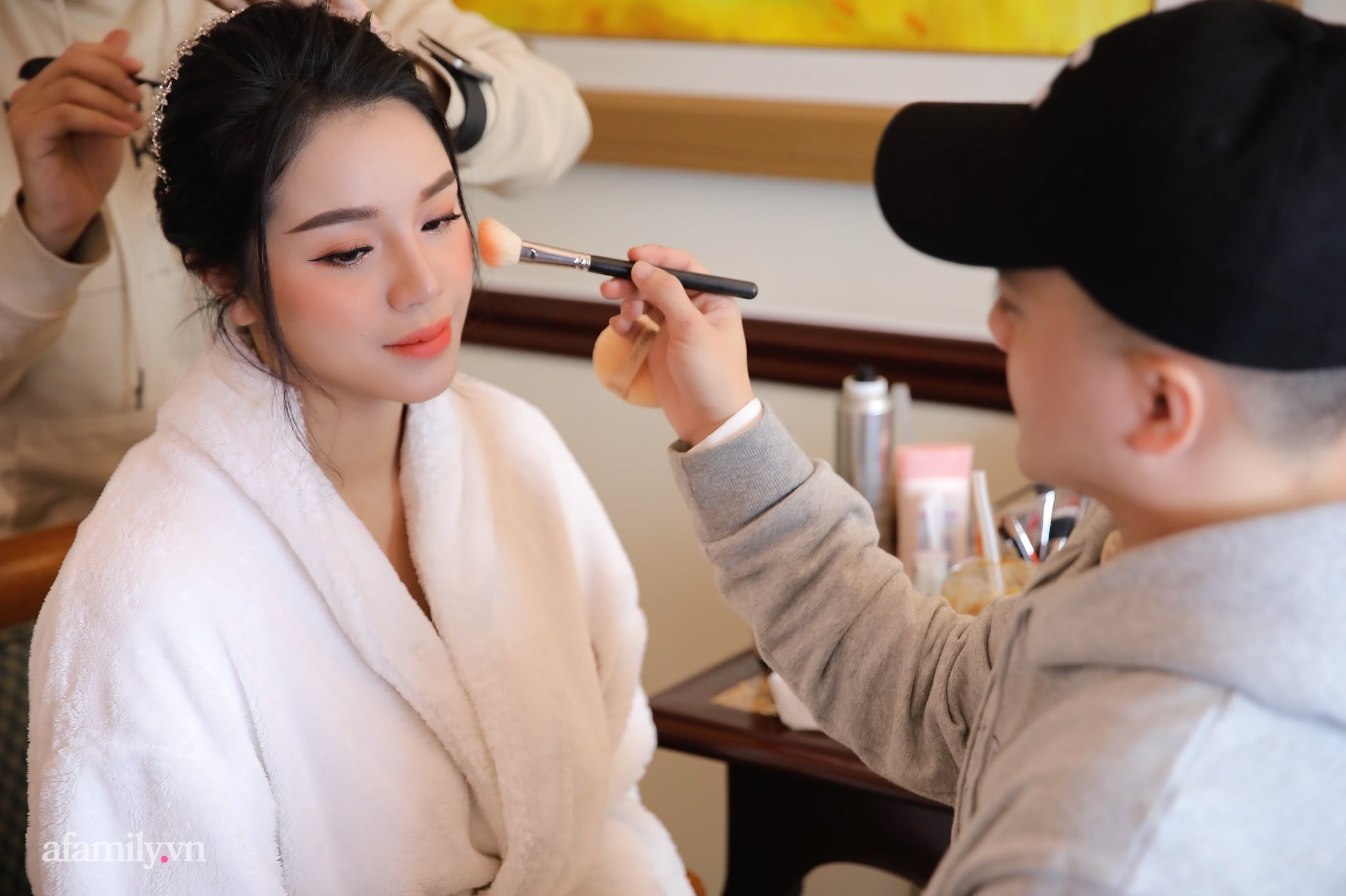 Hình ảnh đầu tiên của cặp đôi Bùi Tiến Dũng - Khánh Linh ở khách sạn tổ chức đám cưới tại Hà Nội, nhan sắc cô dâu xinh đến ngỡ ngàng-6