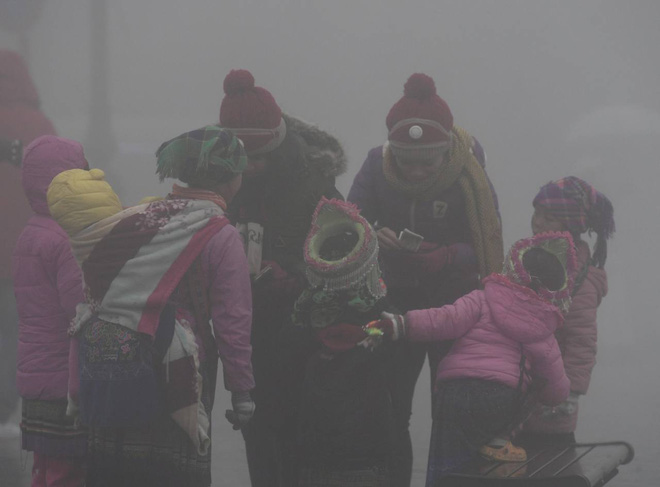 Nhiệt độ Sa Pa xuống dưới 0 độ C, có mưa và tất cả đều đang trông chờ tuyết rơi như 7 năm trước-2