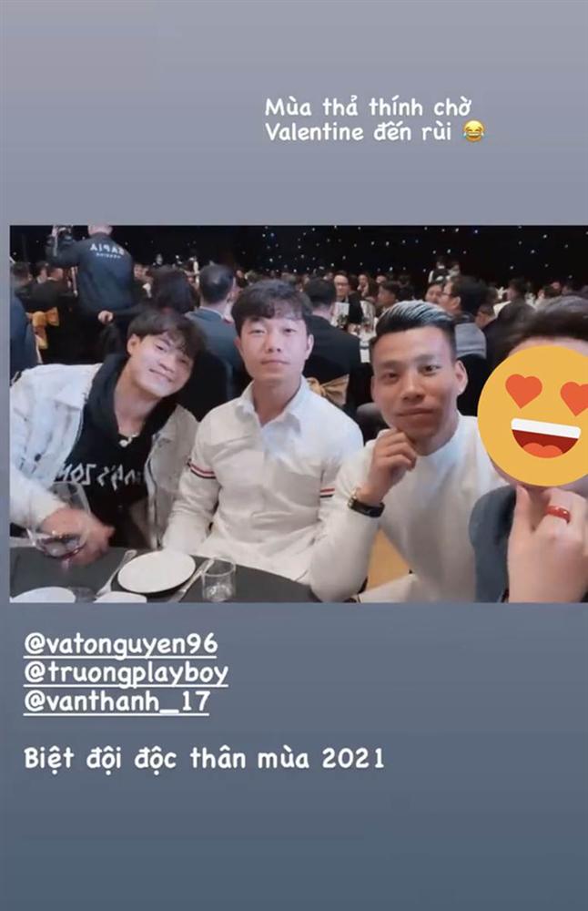 Khách mời khoe ảnh ăn cưới Tiến Dũng, vô tình tiết lộ luôn ít nhất 2 cặp đôi cầu thủ đã toang-2