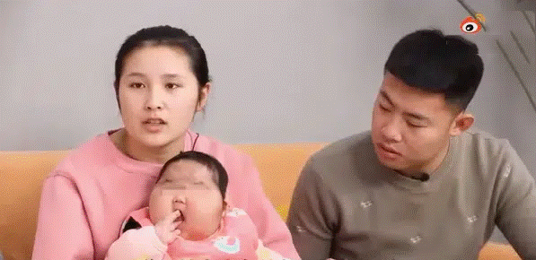 Con 5 tháng mặt mọc lông, tăng cân chóng mặt, bố mẹ sững sờ khi phát hiện bí mật nằm trong lọ kem dưỡng da hàng ngày-1