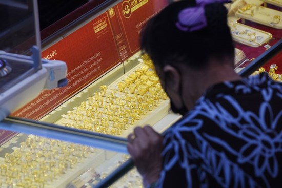 Giá vàng hôm nay 11/1: Giảm sâu và chưa dừng lại