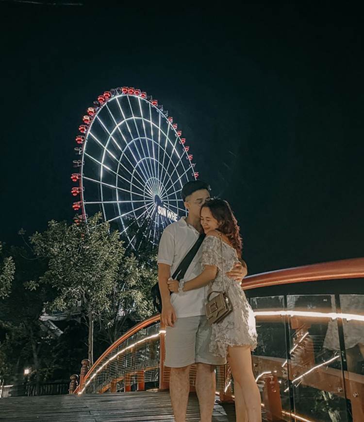 Clip: Nhà người yêu cách 200m, cô gái mang ngay miếng nem rán nóng hổi vừa thổi vừa ăn hút 5,6 triệu lượt xem-3