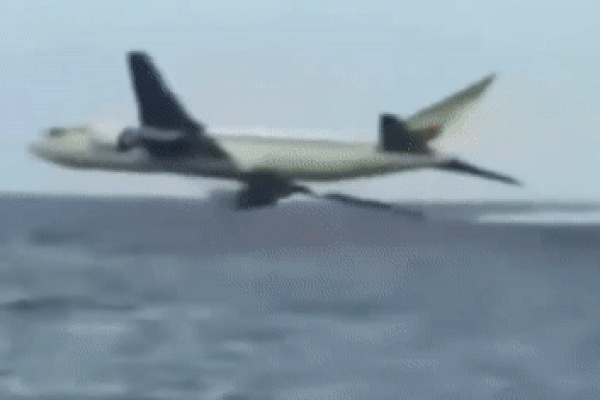 Mạng xã hội lan truyền video máy bay Indonesia lao thẳng xuống biển trong 20 giây ngắn ngủi gây ám ảnh, thực hư ra sao?