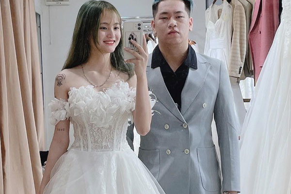 Xôn xao clip anh lính cứu hỏa còn mặc nguyên đồng phục lẫn xe tới dự đám cưới bạn thân và sự thật được chính người trong cuộc tiết lộ-4