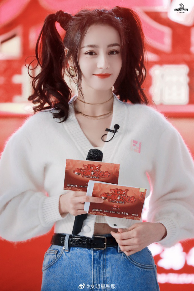 Hết Jennie, Ngọc Trinh đến Nhiệt Ba đều cưa sừng” với tóc buộc 2 bên: Có người mặt tròn xoe mà buộc lên xinh không tưởng-4