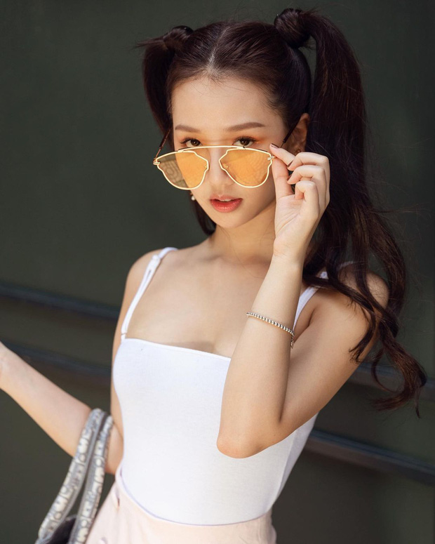 Hết Jennie, Ngọc Trinh đến Nhiệt Ba đều cưa sừng” với tóc buộc 2 bên: Có người mặt tròn xoe mà buộc lên xinh không tưởng-6