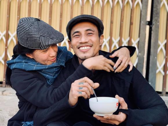 Vợ Phạm Anh Khoa tiết lộ chồng từng dọn đến khu phố nghèo sống sau khi sóng gió ập đến-1