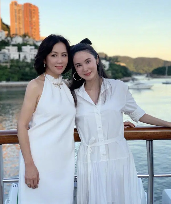 Mổ xẻ profile khủng của quý cô chanh sả được giới trẻ Trung Quốc ngưỡng mộ: Cuộc sống nhung lụa và danh tính người đàn ông thần bí đứng sau-2