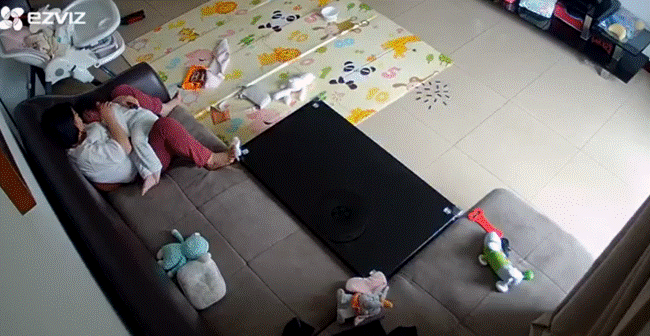 Trẻ không ngủ, nữ giúp việc bạo hành bé tới thâm tím má, nói dối với bố mẹ bé tự ngã dù được trả lương cao, đối đãi hậu hĩnh như người nhà-5