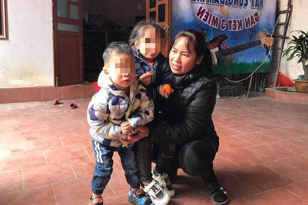 Vụ 2 đứa bé bị bỏ rơi trên đê sông Hồng kèm lời nhắn bố mẹ đều chết rồi: Màn kịch để hợp thức hóa việc nhận con nuôi?-6