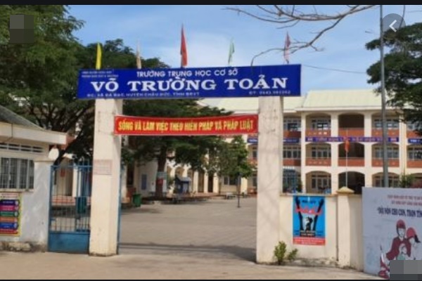 Mẹ nữ sinh lớp 7 đẻ rơi trong nhà tắm cũng từng sinh con khi mới 14 tuổi-2