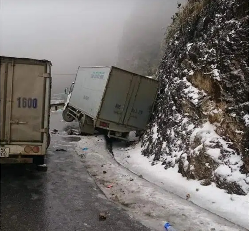 Ứa nước mắt hình ảnh em bé vùng cao Hà Giang mắt đỏ ngầu dưới cái lạnh thấu xương, băng tuyết đâu chỉ có vẻ đẹp hào nhoáng vạn người mê!-2