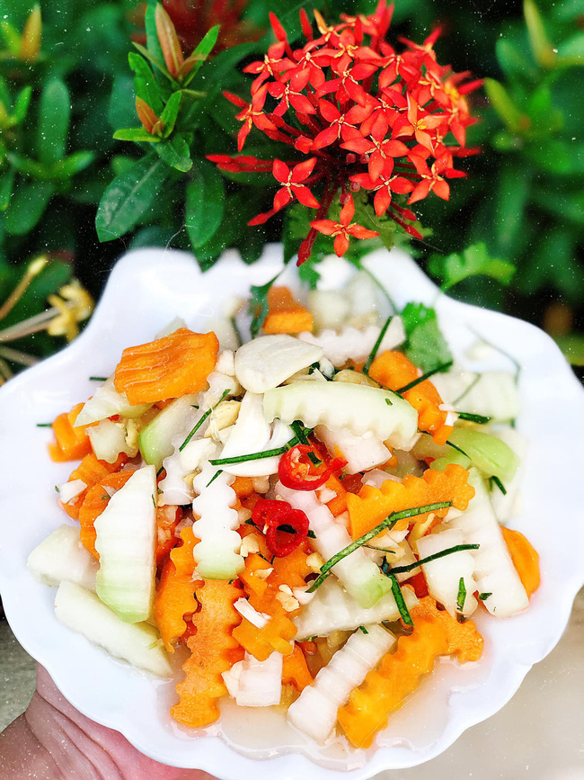 9x làm thịt đông và dưa góp kiểu miền Trung cho ngày Tết, ai cũng khen tấm tắc là chỉ cần nhìn đã biết ngon-7