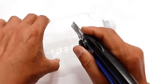 Cách bẫy chuột bách phát bách trúng: Chỉ cần 1 đôi đũa và 1 chiếc chai nhựa-2