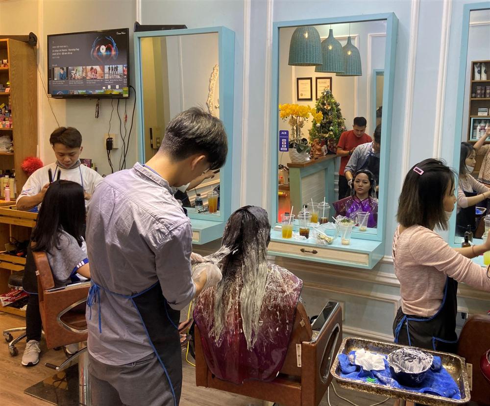 Cấp báo: Hôm nay đã là mùng 1 tháng Chạp, còn 30 ngày nữa là Tết-4