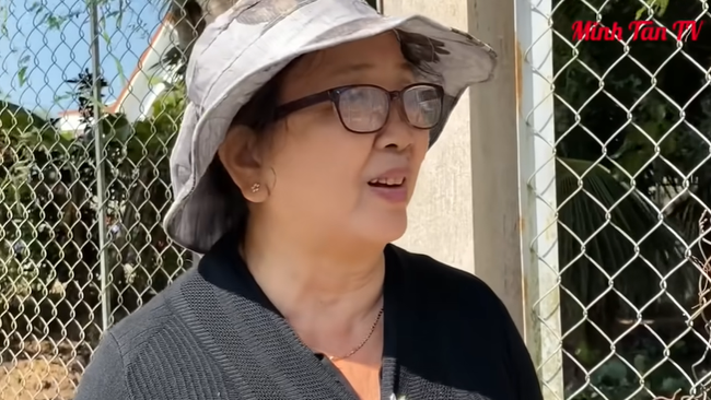 Mẹ ca sĩ Vân Quang Long lên tiếng về chuyện không nhận cháu ngay tại mộ của con trai-3