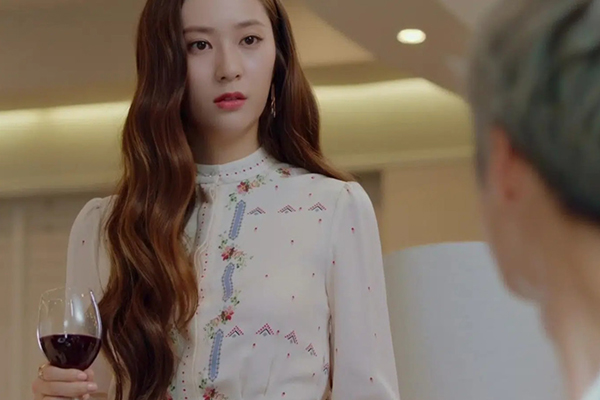 Mang quà Tết đến ra mắt nhà bạn trai đã bị mẹ chồng tương lai đánh phủ đầu: Dâu nhà này lo hết, cô nàng phản pháo mà bà vừa nể vừa phục-3