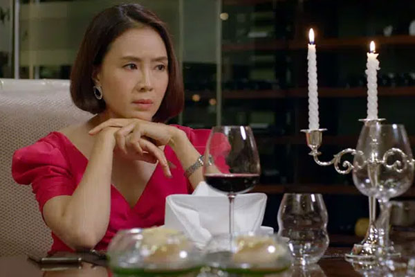 Netizen Việt đòi nghỉ xem Hướng Dương Ngược Nắng vì cổ xúy con riêng và tiểu tam của chồng?-7